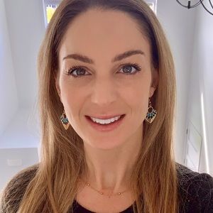 Meet your Posher, Christina